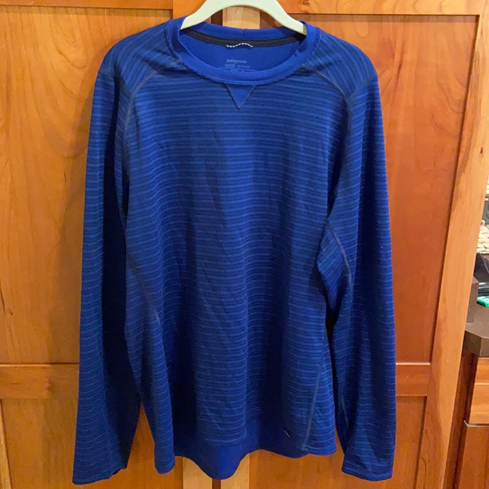 Patagonia Men’s XL capilene polartec mid weight layer crew neck